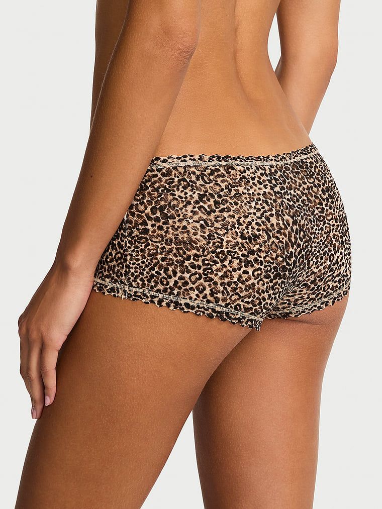 Pantaloni scurți din dantelă, pantaloni scurți cu talie joasă Boyshort. Produsul are o culoare cu model și provine din colecția Lacie.