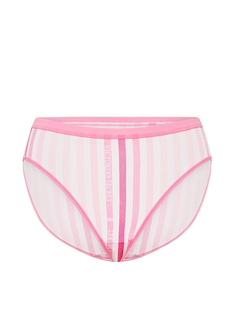 Chiloți din bumbac cu picioare înalte, pantaloni scurti cu picior înalt. Produsul este modelat și provine din colecția Victoria's Secret.